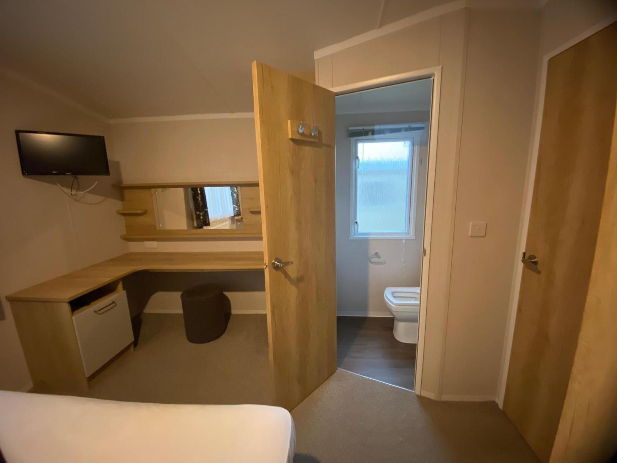 Thameside Sleep 6