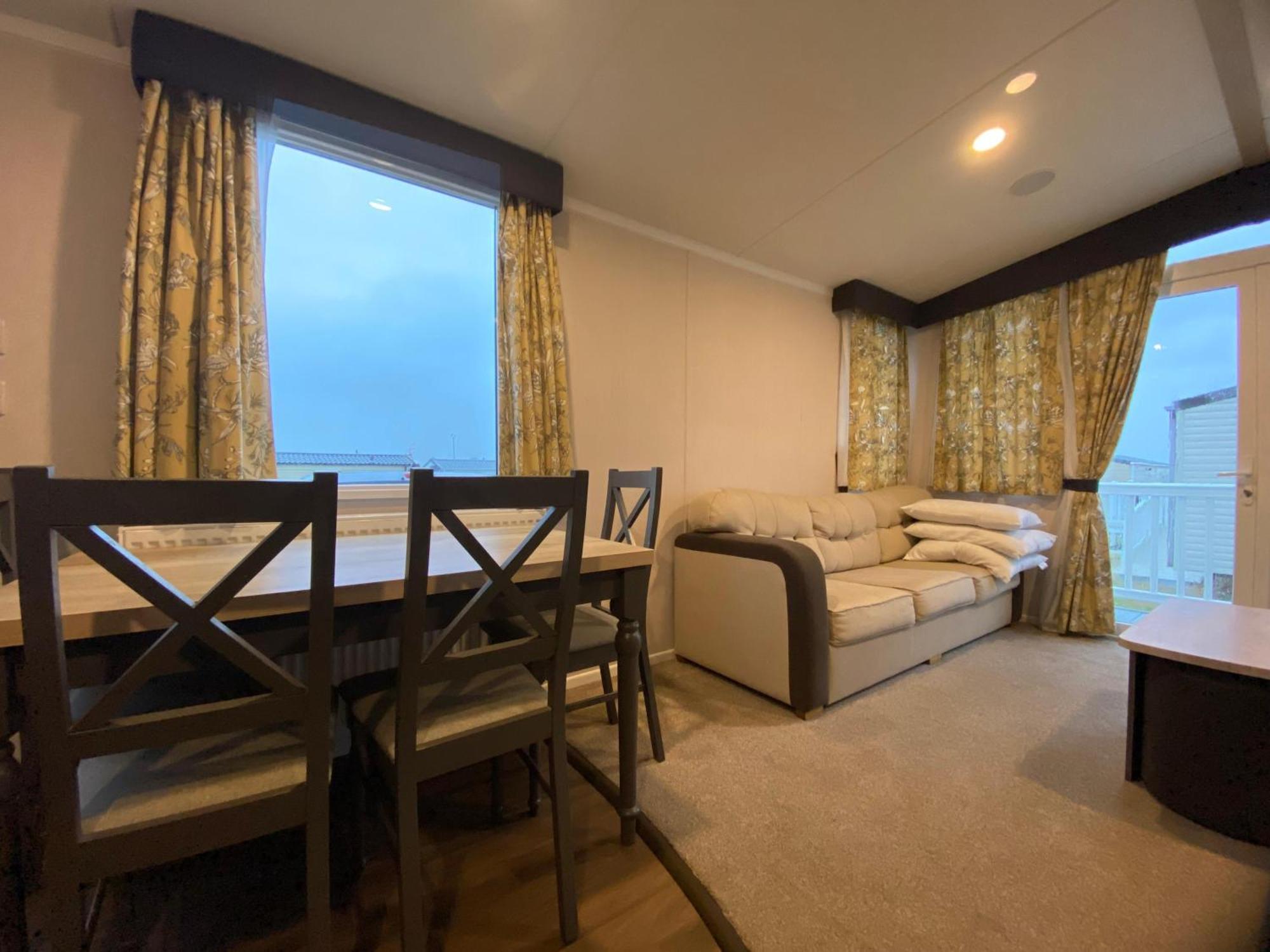 Parque de Campismo Thameside Sleep 6 Allhallows